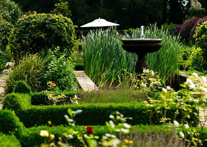 Crathorne Hall